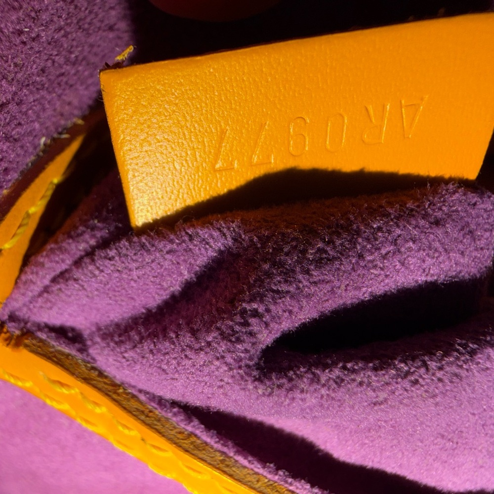 Louis Vuitton Alma with lock and key - Picture 8 of 13